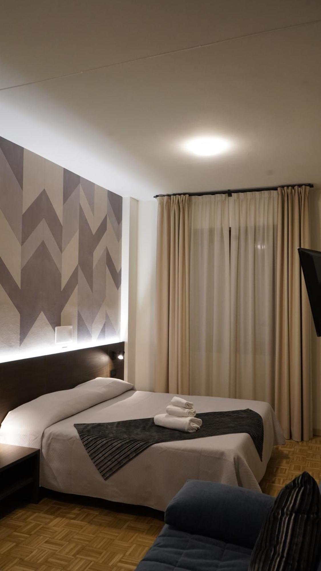 Hotel Astoria Fidenza Ngoại thất bức ảnh
